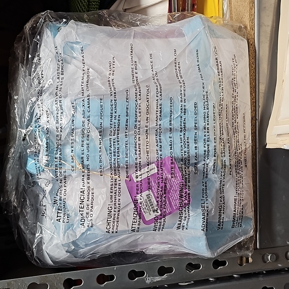 NWT Loungefly Lisa Frank Unicorn Reflection mini backpack Markie Mini - Picture 8 of 9